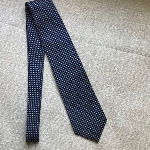Barney’s New York Tie. Excellent condition.